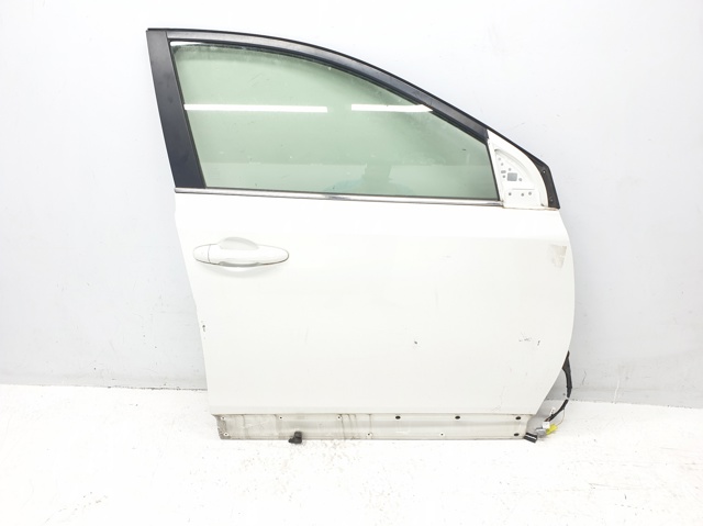 Puerta delantera derecha 6700142150 Toyota