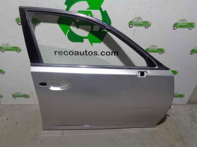 Puerta delantera derecha 6700150080 Toyota/Lexus