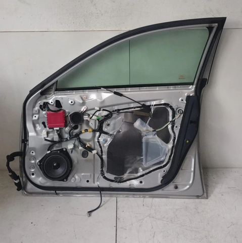 TOYOTA 6700153040 Puerta delantera derecha  disponible Valladolid