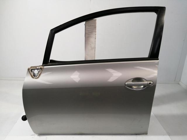 Puerta delantera izquierda 6700202260 Toyota