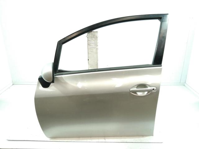 Puerta delantera izquierda 6700202260 Toyota