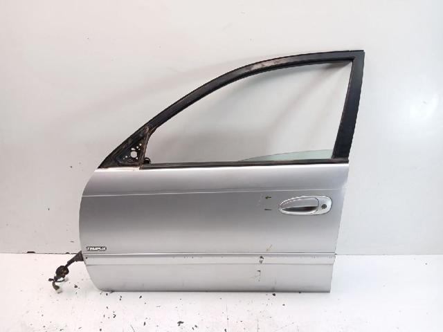 Puerta del conductor Toyota Avensis  familiar comprar en España