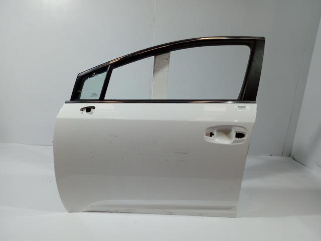 Puerta delantera izquierda 6700205081 Toyota