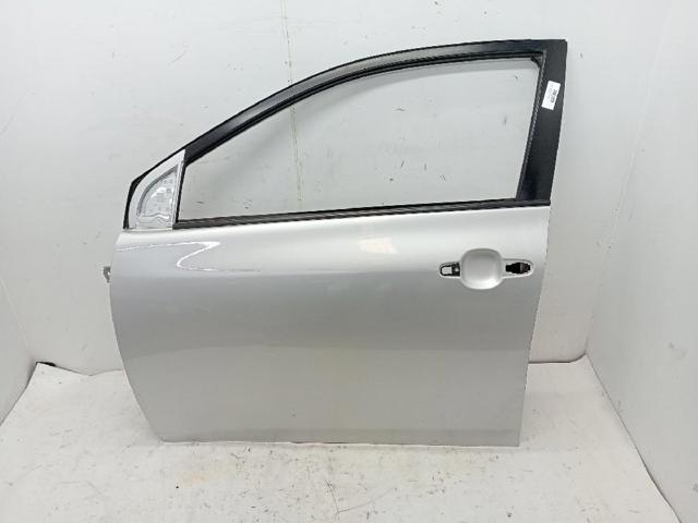 Puerta delantera izquierda 6700212A30 Toyota