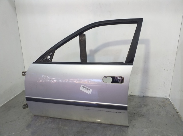 Puerta delantera izquierda Toyota Corolla E11