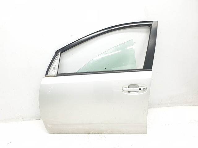 Puerta delantera izquierda 6700247040 Toyota