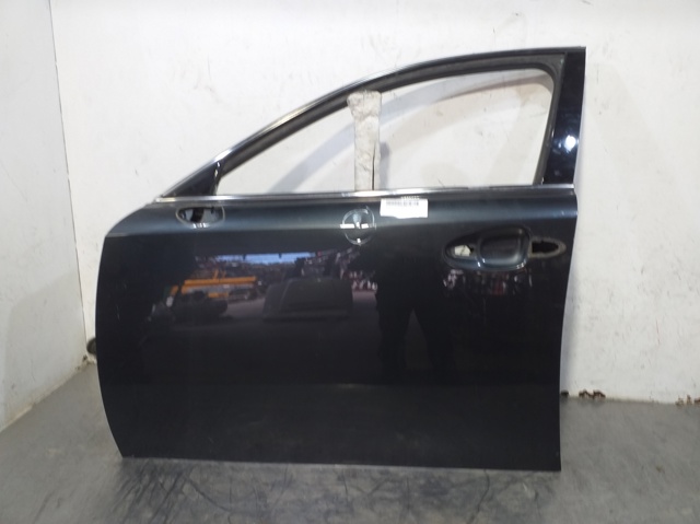 Puerta del conductor Lexus IS  sedán comprar en España