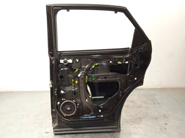 Puerta trasera derecha 6700348190 Toyota/Lexus