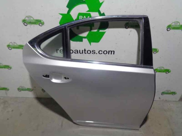 Puerta trasera derecha 6700350060 Toyota/Lexus