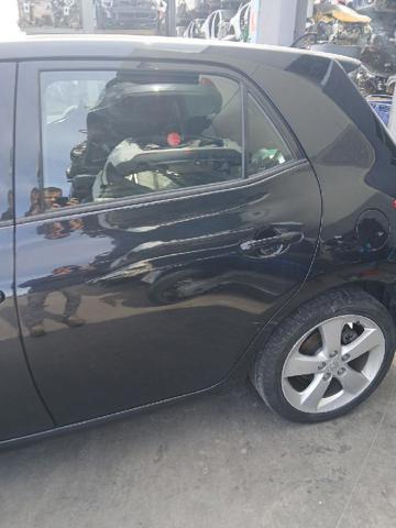 6700402260 TOYOTA Puerta trasera izquierda  comprar en Jaén