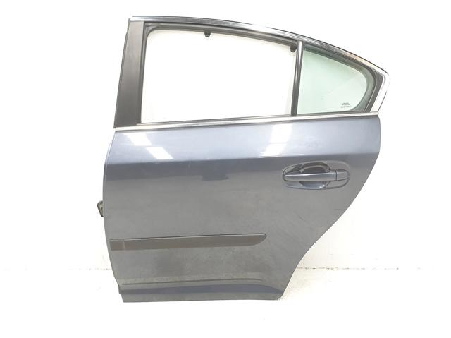 Puerta trasera izquierda 6700405040 Toyota