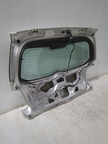 6700502110 TOYOTA Puerta trasera  en stock Huelva