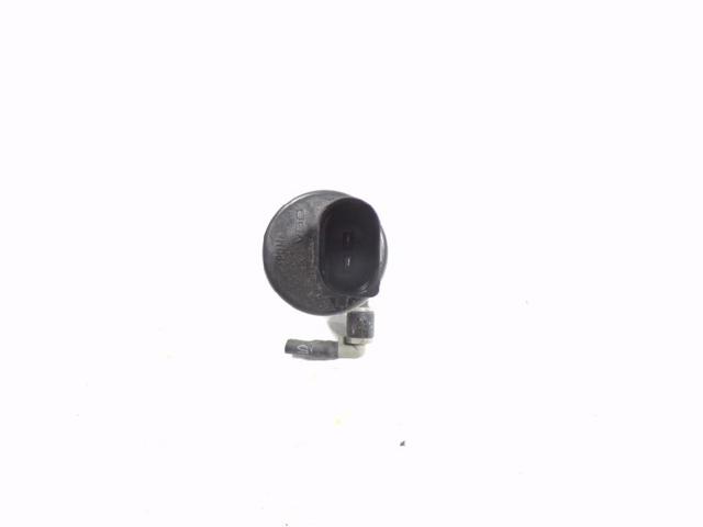 67126934160 Bomba de agua limpiaparabrisas, delantera  en stock Castellón