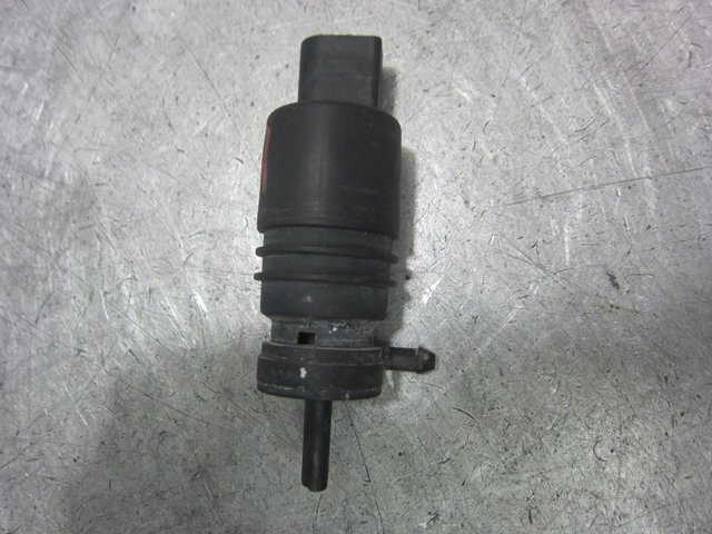 BMW 67128377430 Bomba-motor de lavafaros  comprar en Ponferrada