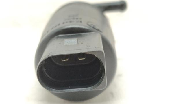 67128377612 Bomba de agua limpiaparabrisas, delantera  en stock Castellón
