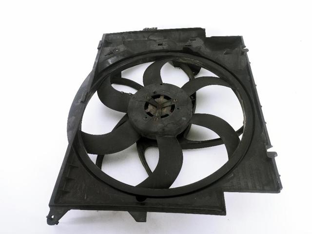 67327588974 Difusor del radiador de refrigeración con motor y hélice  disponible Málaga