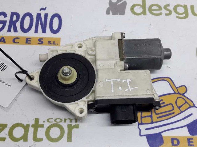 Motor eléctrico, elevalunas, puerta trasera izquierda 67626925965 BMW