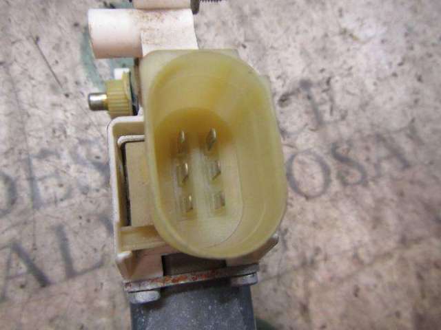 67626927028 BMW Motor del elevalunas de la puerta delantera derecha  en stock Córdoba