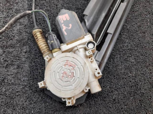 67628360512 Motor del elevalunas de la puerta delantera derecha  en stock Granada