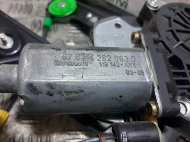 67628362063 Motor del elevalunas de la puerta trasera izquierda  comprar en Zaragoza