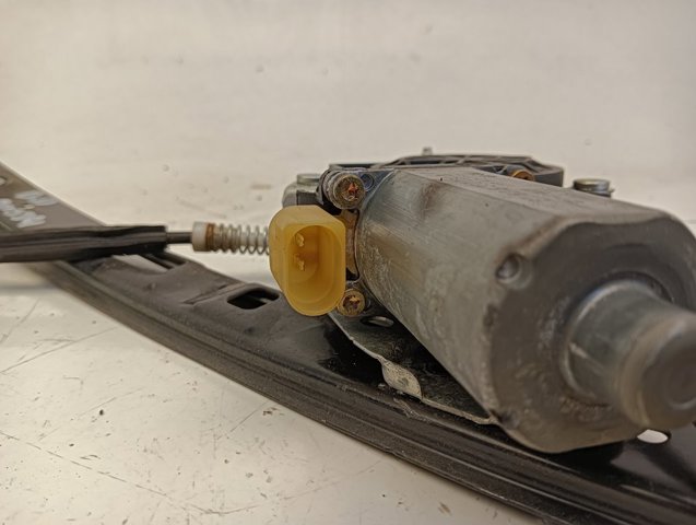 BMW 676283620640 Motor del elevalunas de la puerta trasera izquierda  comprar en Ponferrada