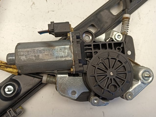 676283620640 BMW Motor del elevalunas de la puerta trasera izquierda  disponible Vigo