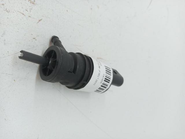 67637217792 BMW Bomba-motor de lavafaros  en stock Córdoba
