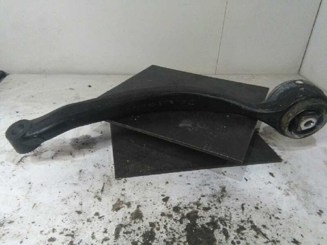Brazo inferior derecho de la suspensión delantera 6768984 BMW