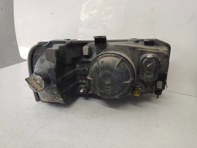 LAND ROVER 67722750 Faro derecho  en stock Terrassa