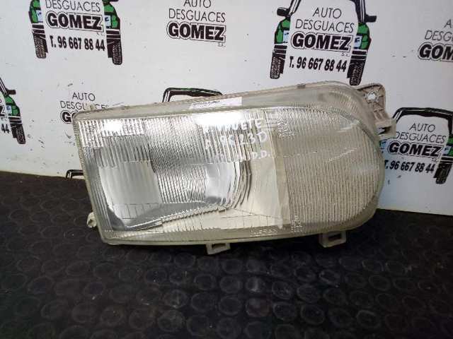 Luz derecha Nissan Vanette  (1995-2001)