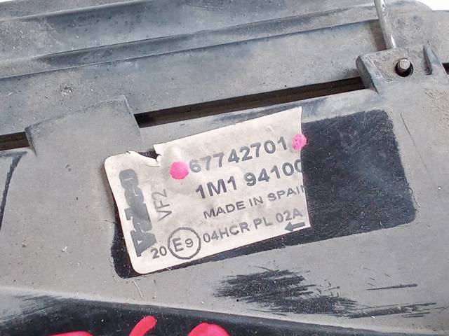 VAG 67742701 Faro derecho  comprar en Albacete