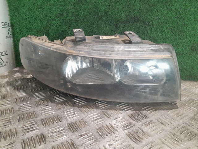 VAG 67742701 Faro derecho comprar Tarragona