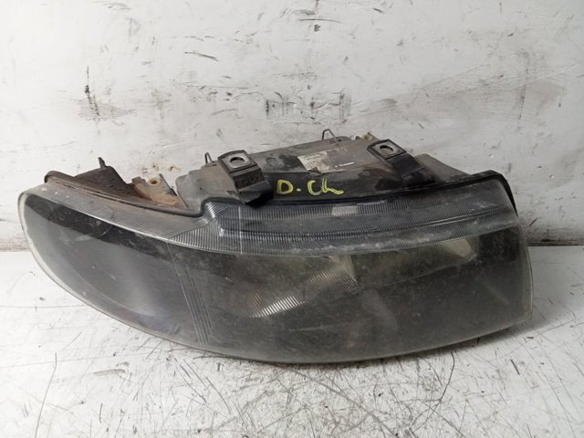 67742701 VAG Faro derecho  comprar en Lleida