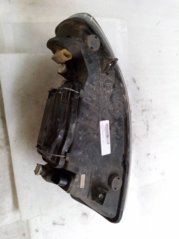 67742701 VAG Faro derecho  en stock Huelva