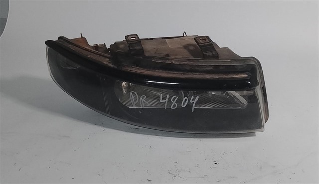 67742701 VAG Faro derecho  comprar en Jaén