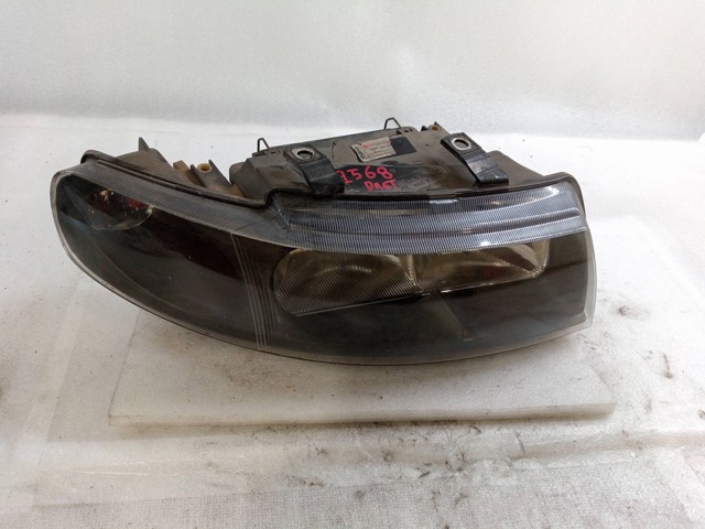 67742701 Faro derecho  en stock Castellón