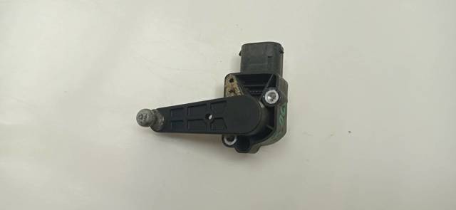 6785205 Sensor de nivel de carrocería delantero  disponible Utrera