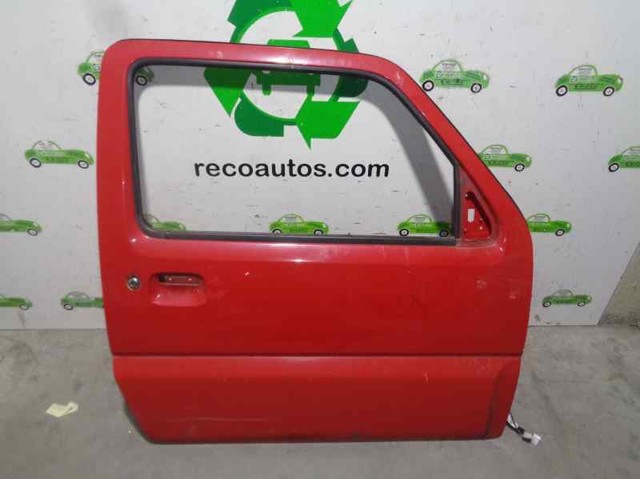 Puerta delantera derecha 6800181A11 Suzuki