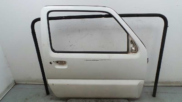 Puerta delantera derecha 6800181A11000 Suzuki