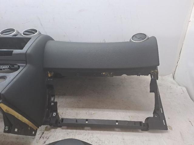 68030JD90A NISSAN Salpicadero comprar Alcalá