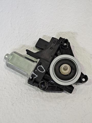 Motor eléctrico, elevalunas, puerta delantera izquierda 68079282AA Chrysler