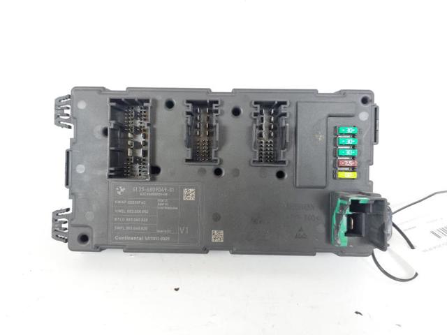 6809049 BMW