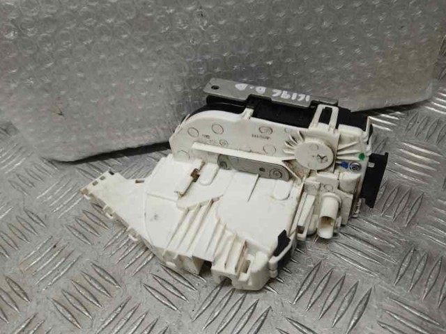 CHRYSLER 68164358AB Cerradura de puerta delantera derecha comprar Pamplona