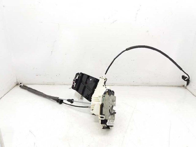 68164358AB Cerradura de puerta delantera derecha  en stock Castellón