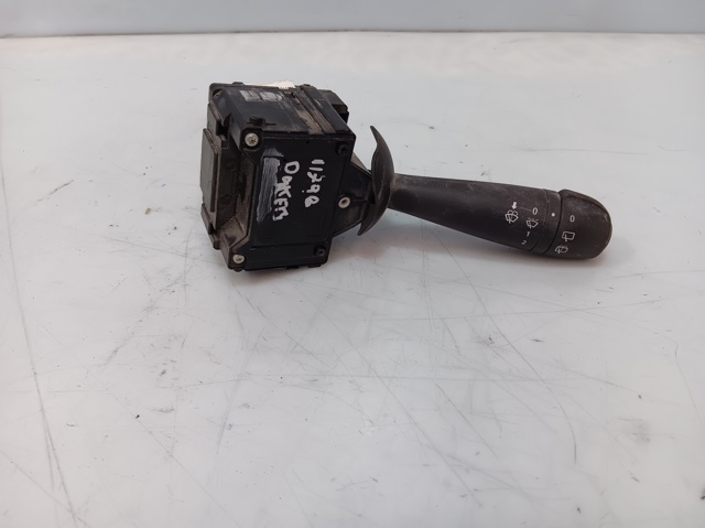 681727472R RENAULT Conmutador derecho de la columna de dirección  disponible Ourense