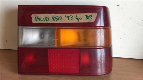 Piloto posterior exterior derecho 6817416 Volvo