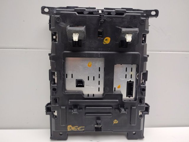 681833236R Renault (RVI)