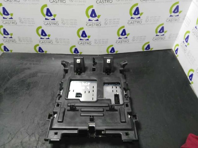 681833236R RENAULT  en stock Gandía