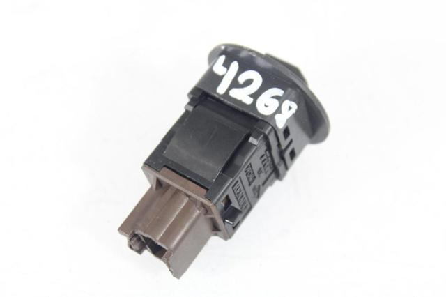 681995290R Botón de desactivación del airbag  disponible Málaga
