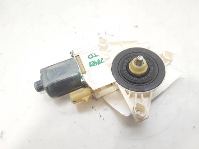 Motor eléctrico, elevalunas, puerta delantera derecha 68209824AB Chrysler